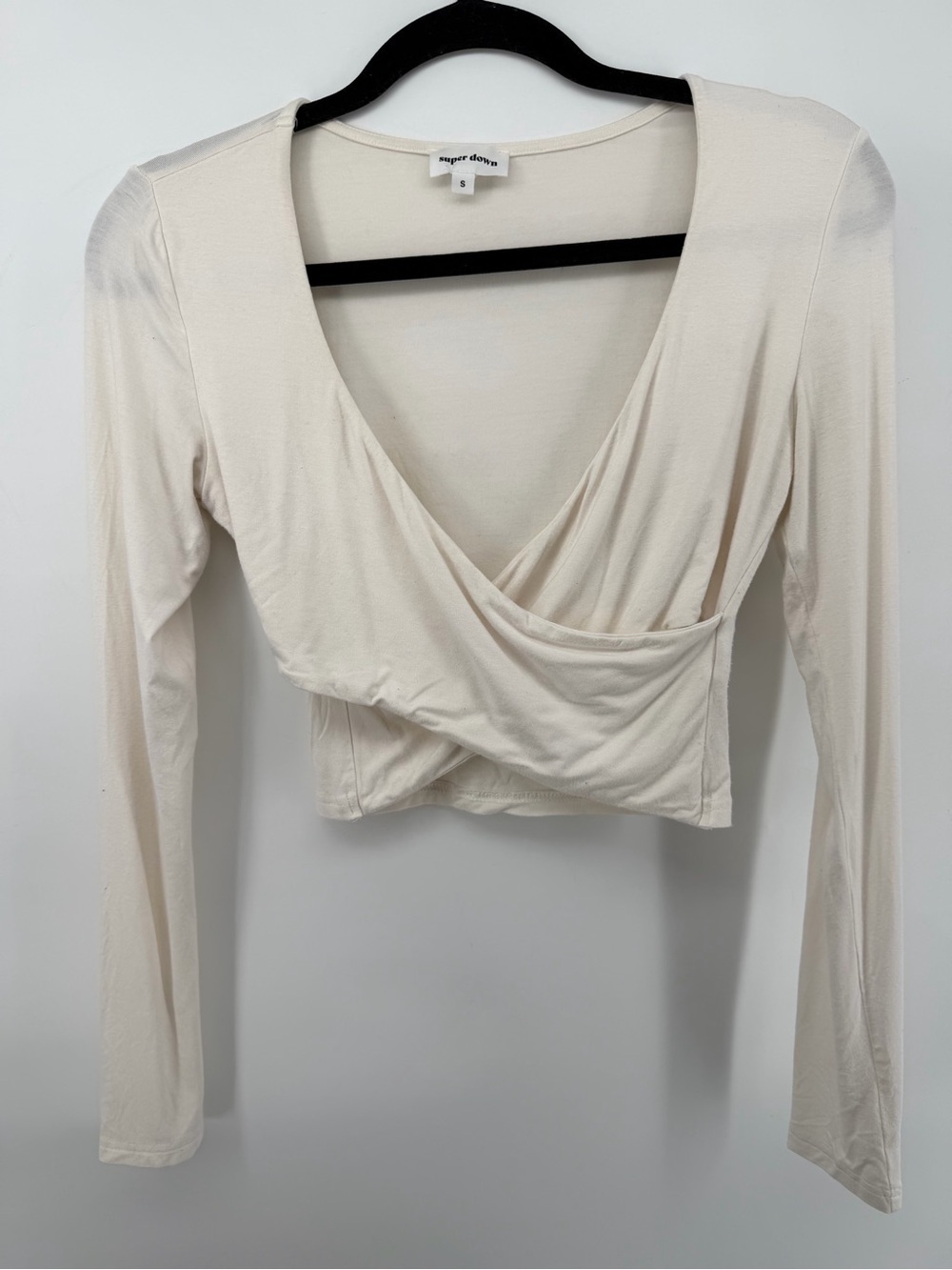 Superdown Revolve Cream Crop Top Wrap Long Sleeve Deep V-Neck Size S
